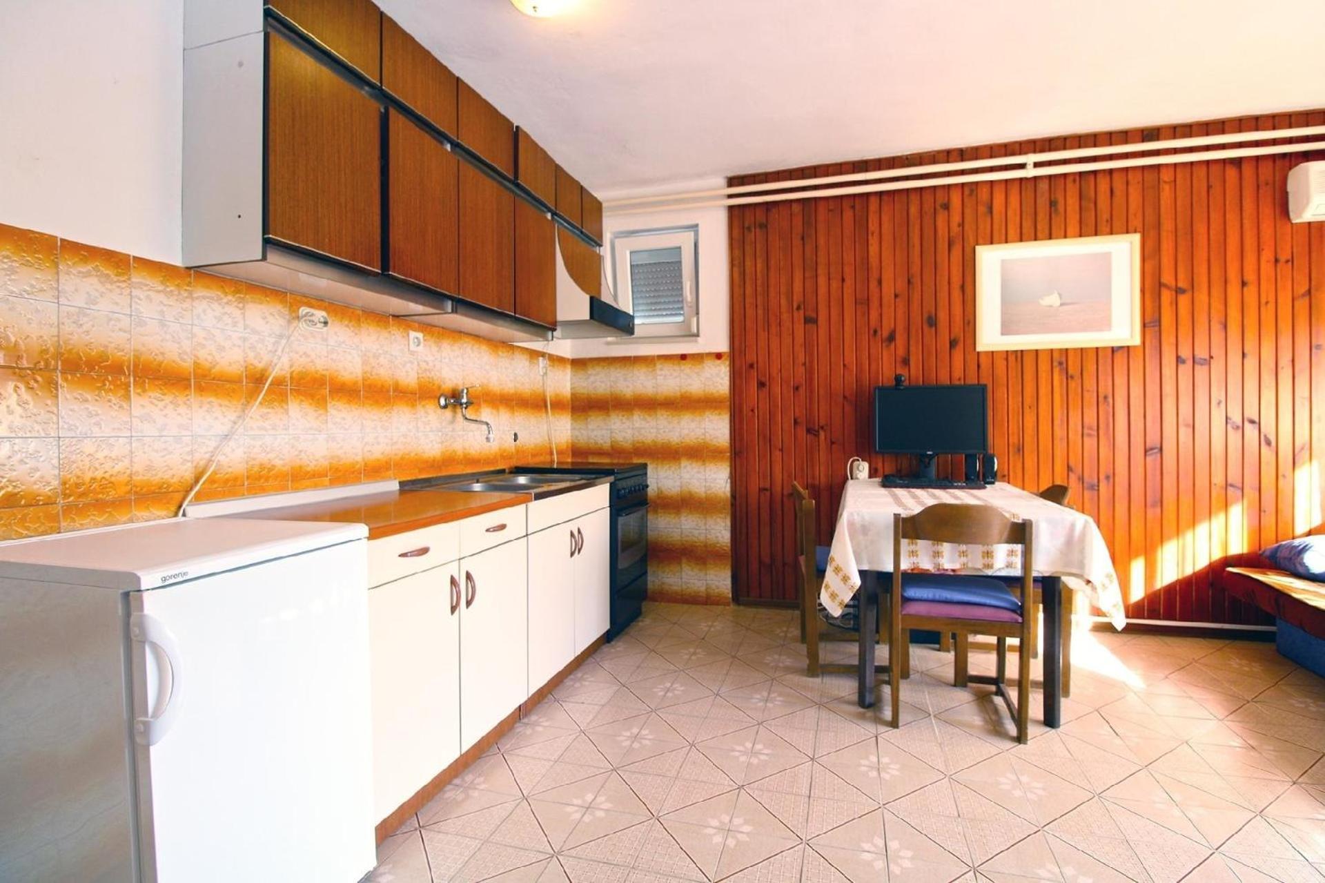 Apartma Fuer 3 Personen Ca 35 Qm In Pula, Istrien Istrische Riviera *